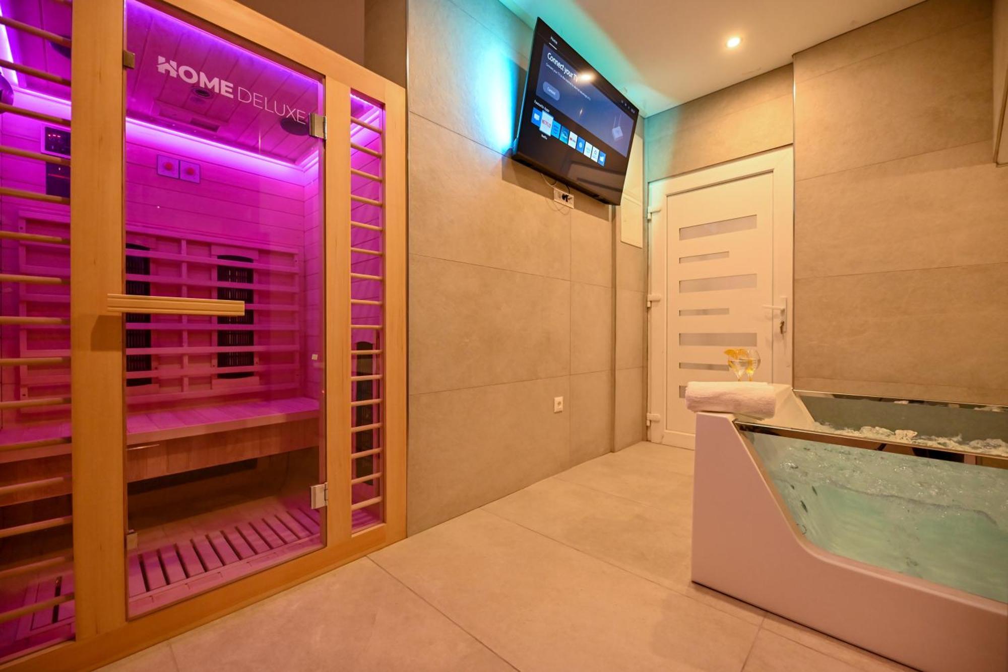 Luxury Apartment With Garden Jacuzzi And Wellness Trogir Exterior photo
