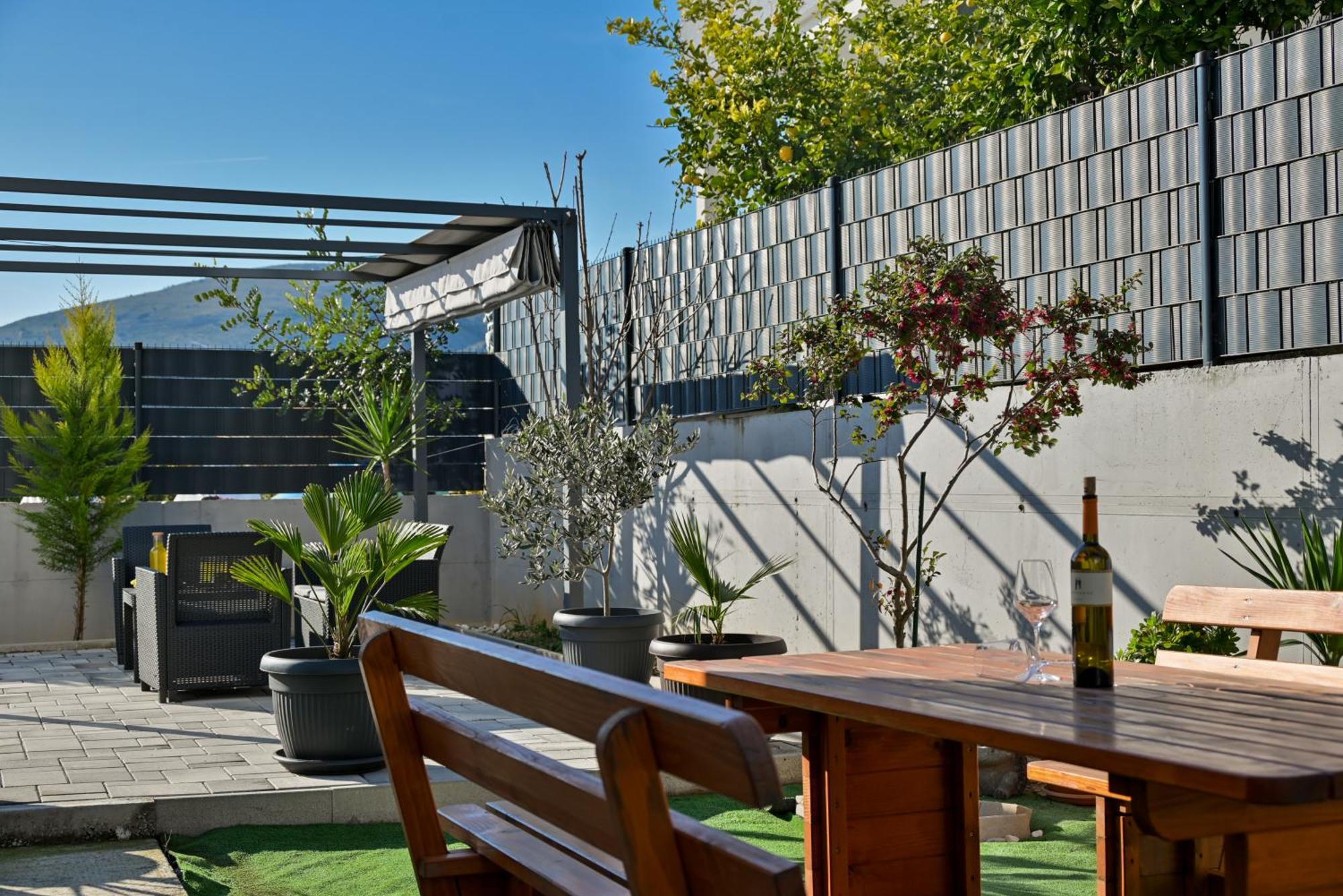 Luxury Apartment With Garden Jacuzzi And Wellness Trogir Exterior photo